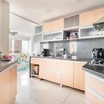 Comfort Rooms - Bay View Access - 500 Mbps WiFi - Near Getsemaní