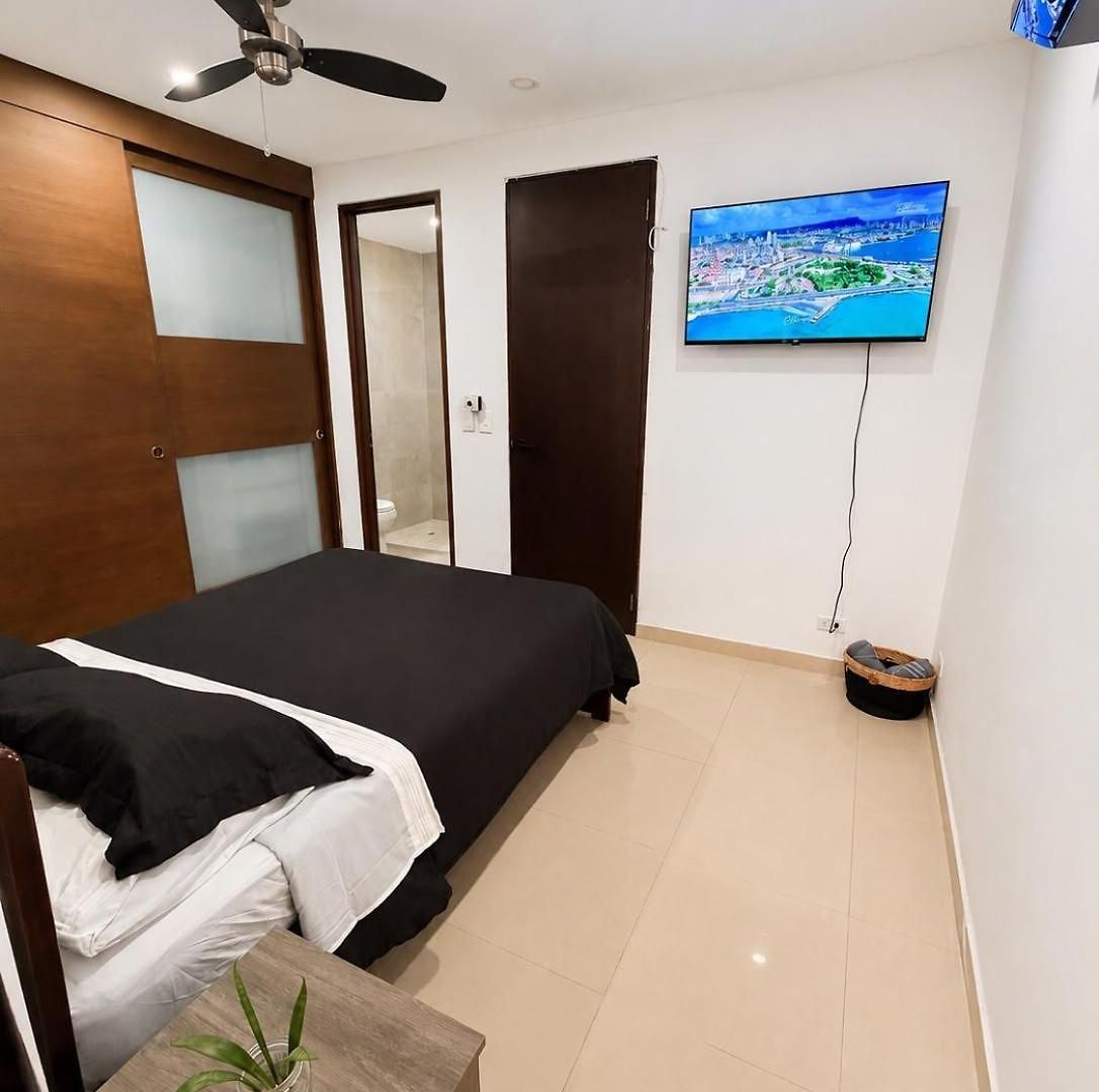 Habitación en casa particular Comfort - Bay View Access - 500 Mbps Wifi - Near Getsemaní *